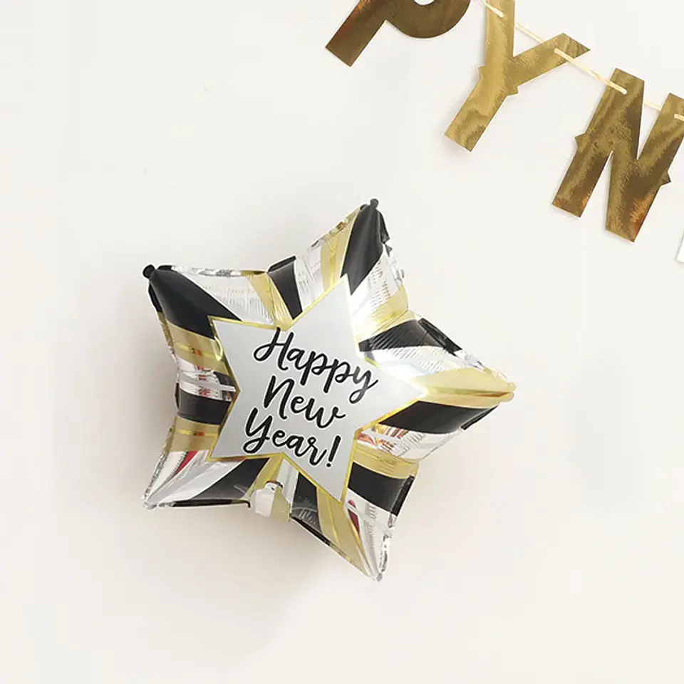 Globos Decorativos Año Nuevo Dorado y Negro – Estrellas, Botellas y Diseños de Fiesta 18