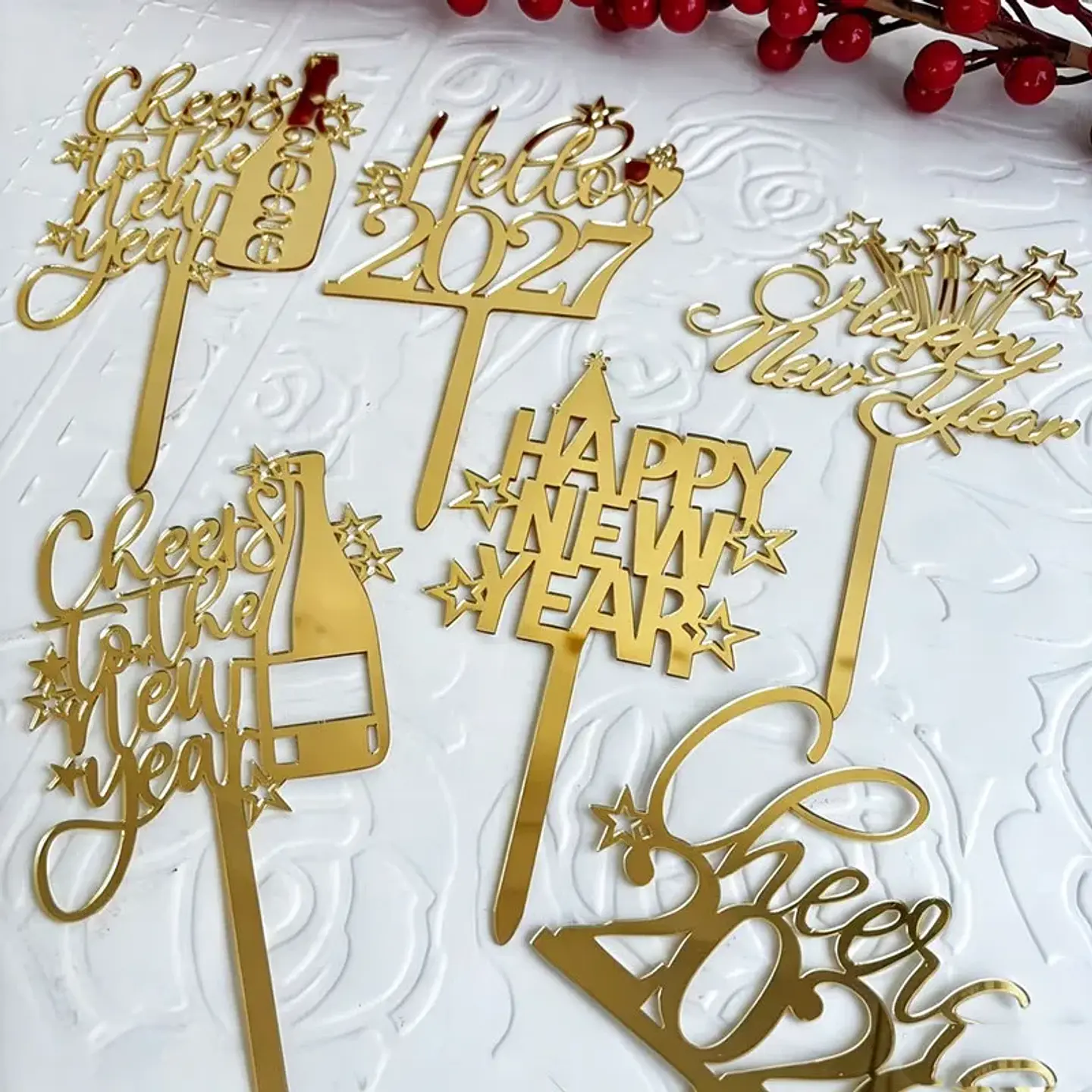 Adorno para Torta Feliz Año Nuevo 2027 – Topper Acrílico Dorado para Celebraciones 1