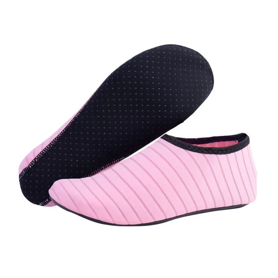 Zapatos acuáticos ligeros con suela de goma para playa y piscina 9