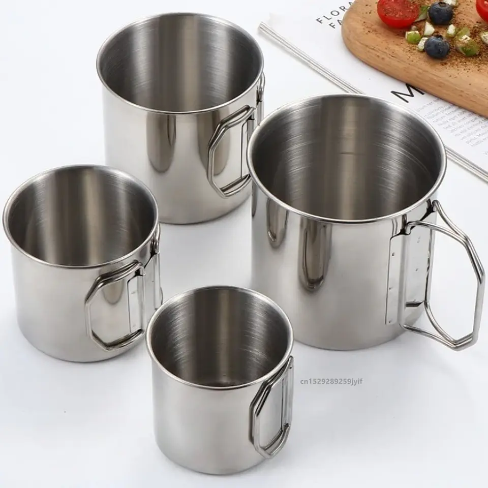Taza de acero inoxidable con asa plegable para camping 1