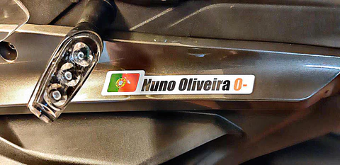 Autocolantes Bandeira + Nome.