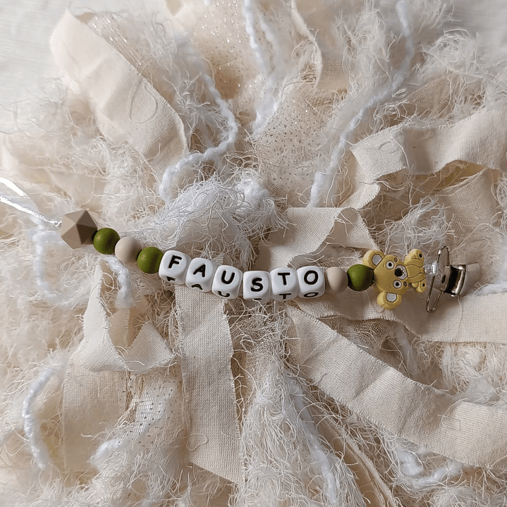 Portachupete personalizado broche plástico 2