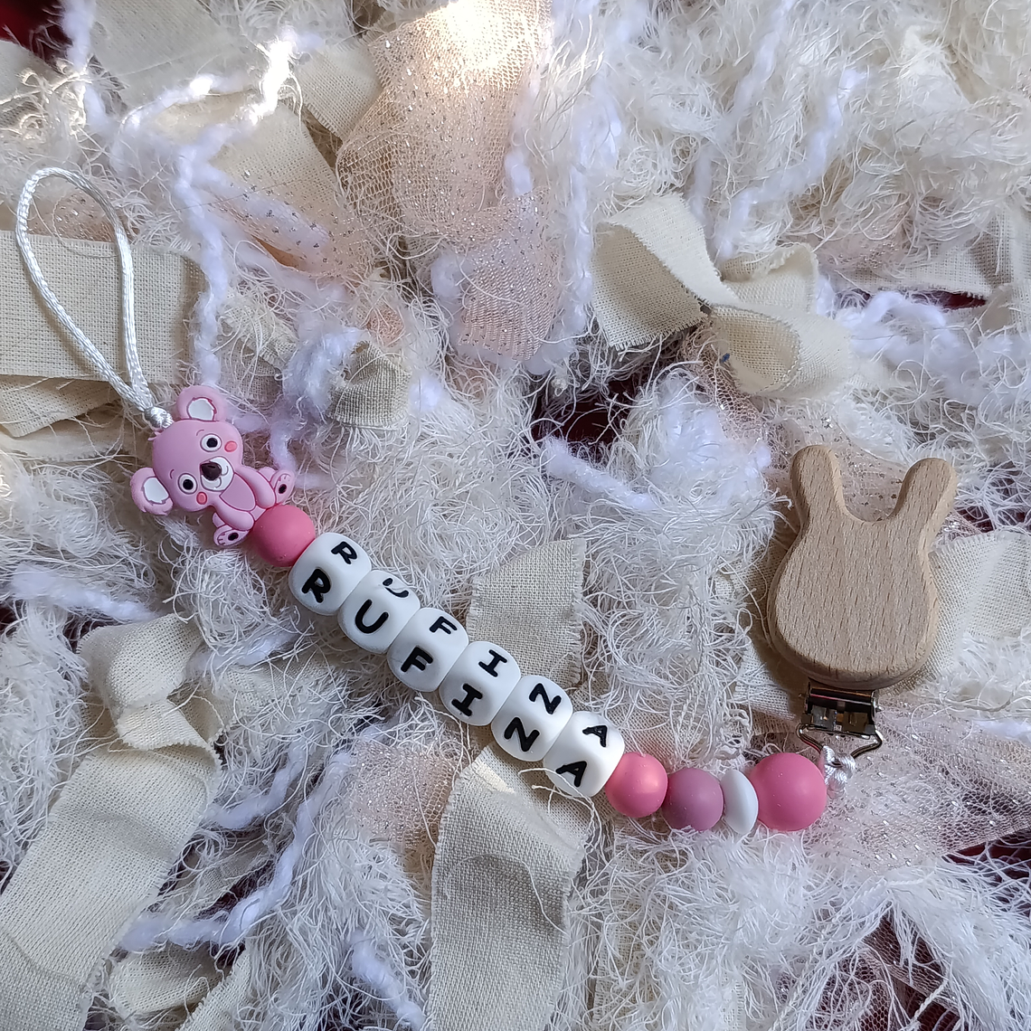 Portachupete personalizado broche forma 1