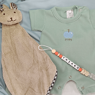 Enterito waffle + portachupete + manta de apego