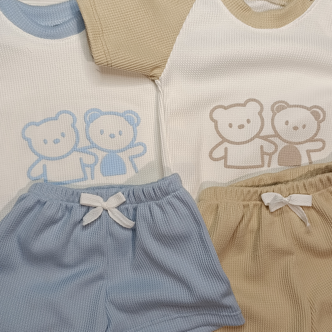 Combo conjunto waffle + portachupetes + manta apego 3