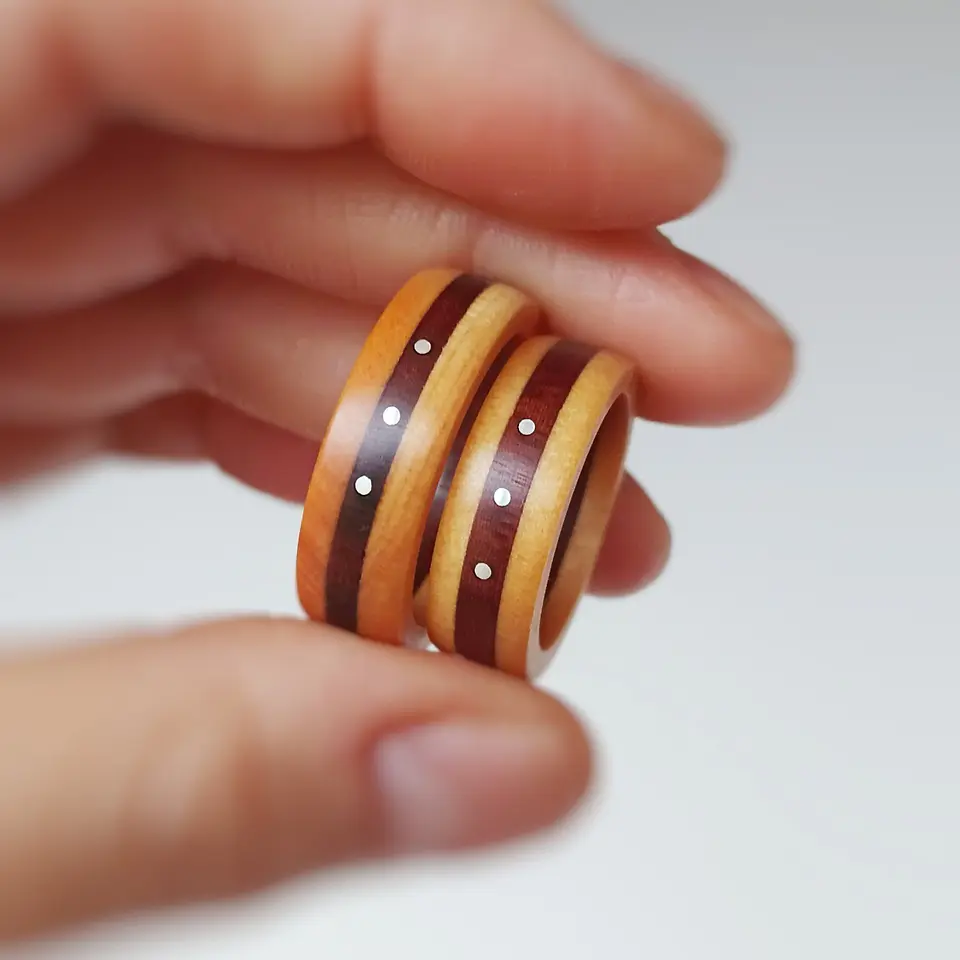 Anillos de picoyo y Alerce 1