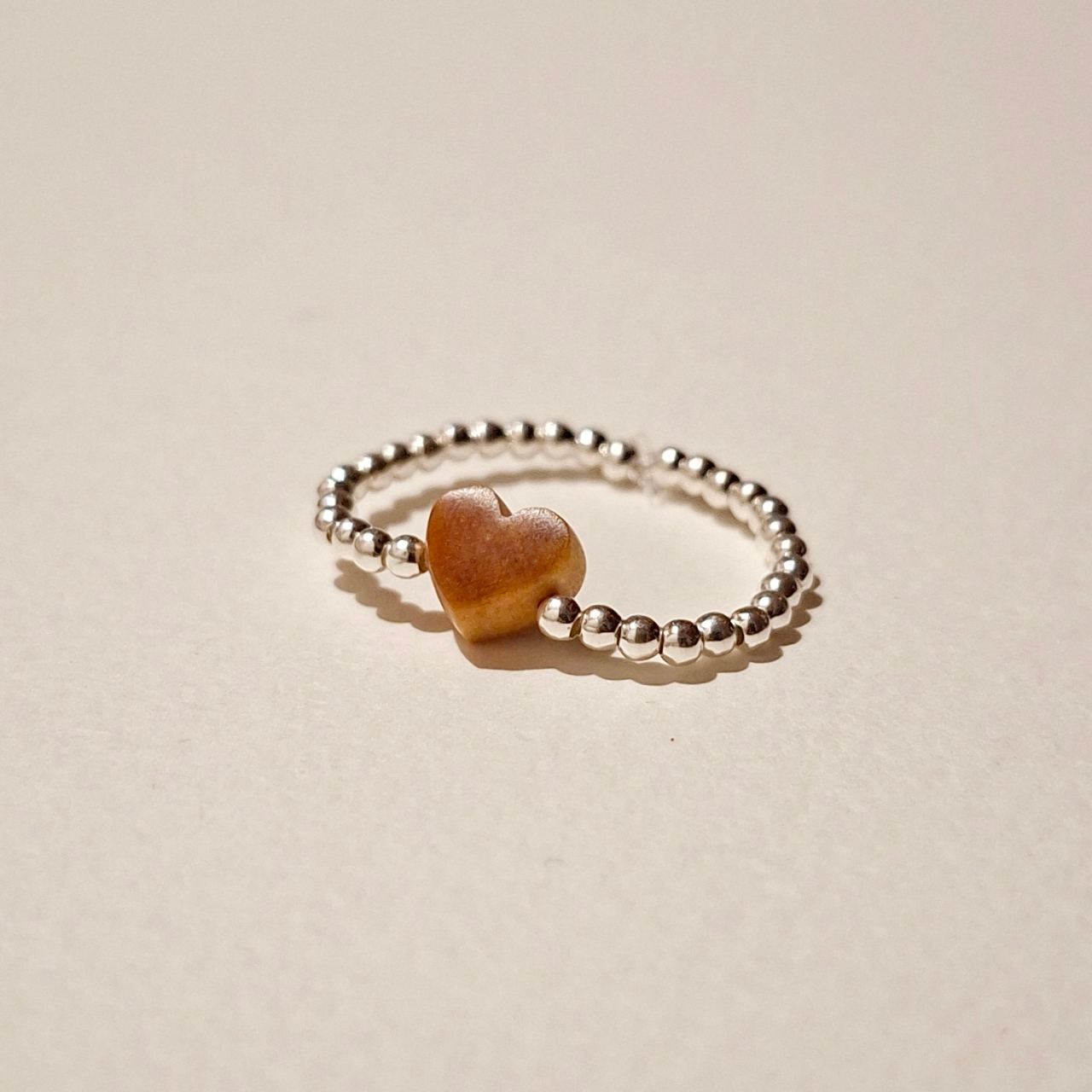 Anillo Mostacillas de plata y picoyo