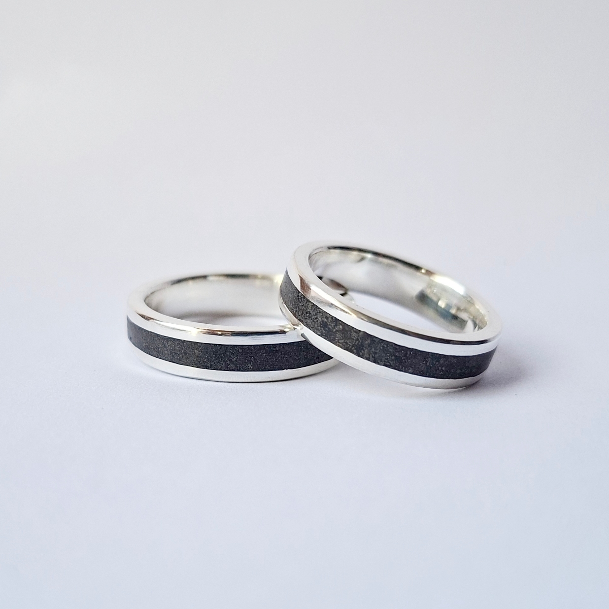 Argollas de plata y piedra obsidiana