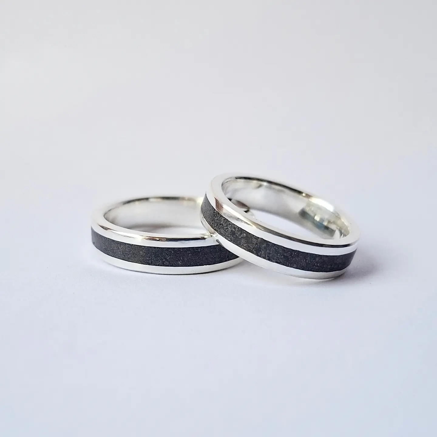 Argollas de plata y piedra obsidiana 1