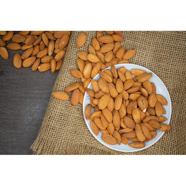 Almendras Enteras 1 kg