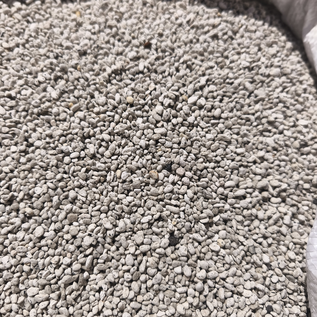 Piedra Pómez 1.5 a 3 mm – Mejorador de Sustrato para Plantas y Bonsái 3