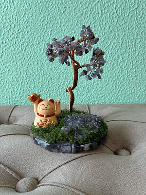 Orgonite C/ Gato Maneki Neko e Árvore da Vida Ametista e Cobre