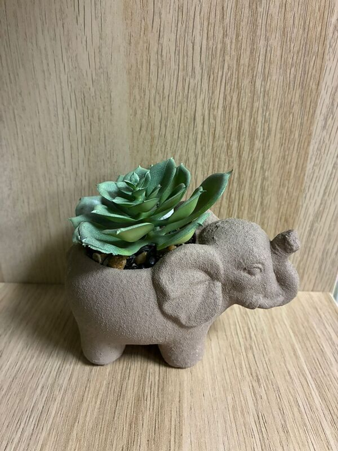 Vaso elefante com planta artificial A 10cm 1