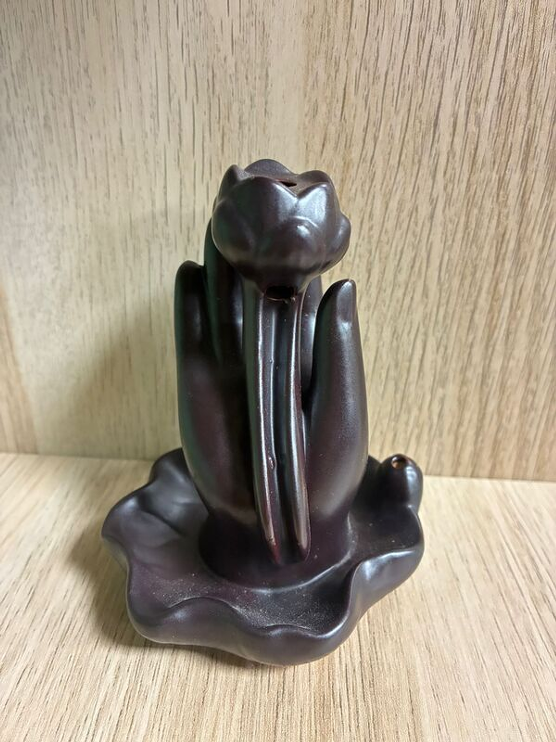 Fonte de Fumo Mão com Flor 1