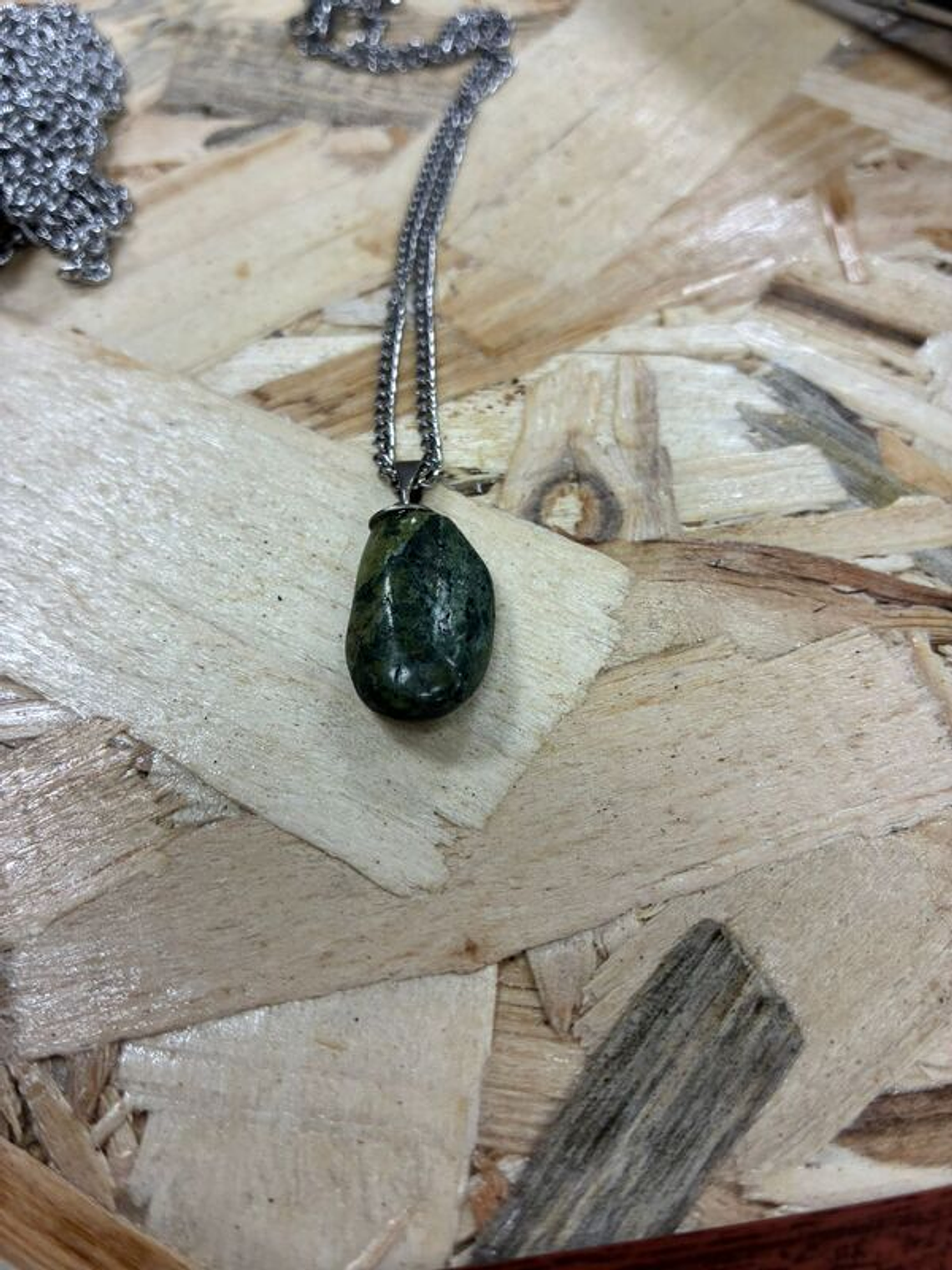 Fio de Aço com Pendente Serpentina 1