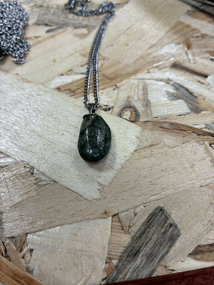 Fio de Aço com Pendente Serpentina