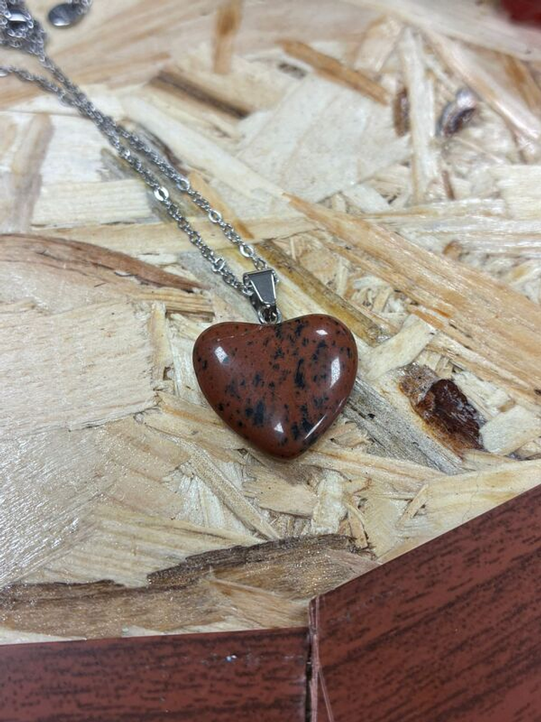 Fio de Aço com Pendente CoraÃ§Ã£o Jaspe Vermelha 1