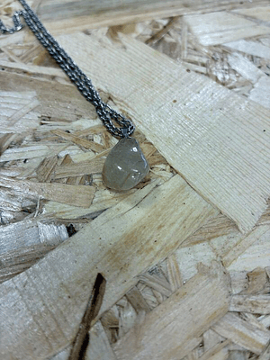 Fio de Aço com Pendente Quartzo Rutilado