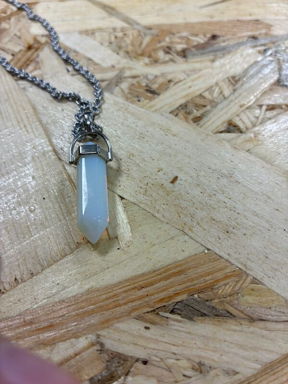 Fio de Aço com Pendente Opalina 1