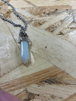 Fio de Aço com Pendente Opalina