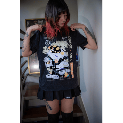 Polera Color Negro Acid Diseño SNES 