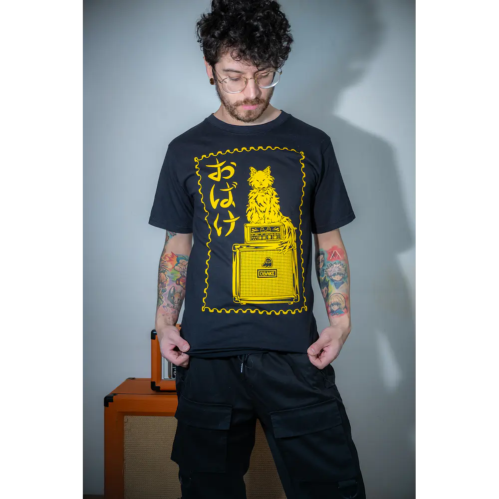 Polera Gato Amplificador Serigrafia Amarilla