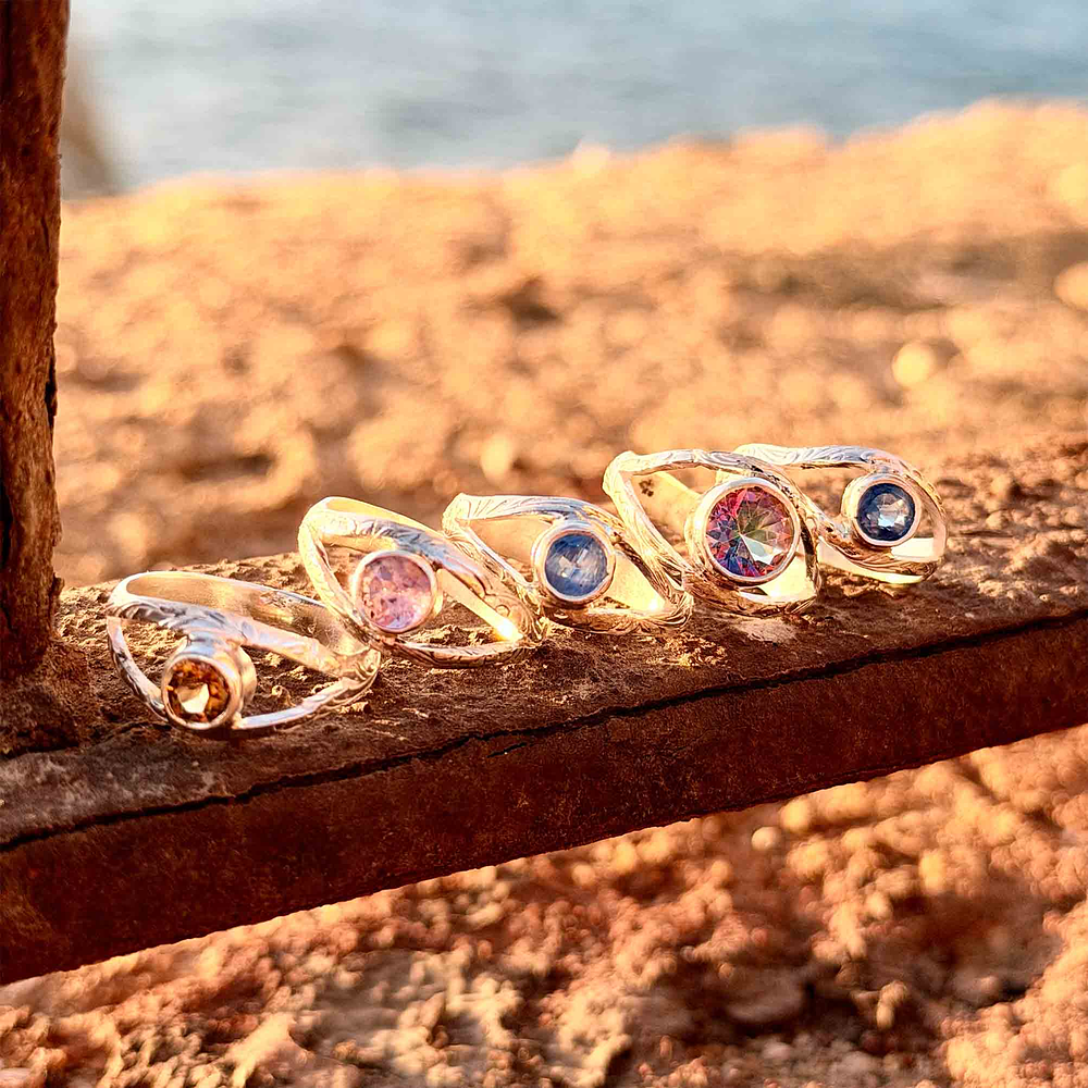 Mini Moksha Eyes Ring Topacio