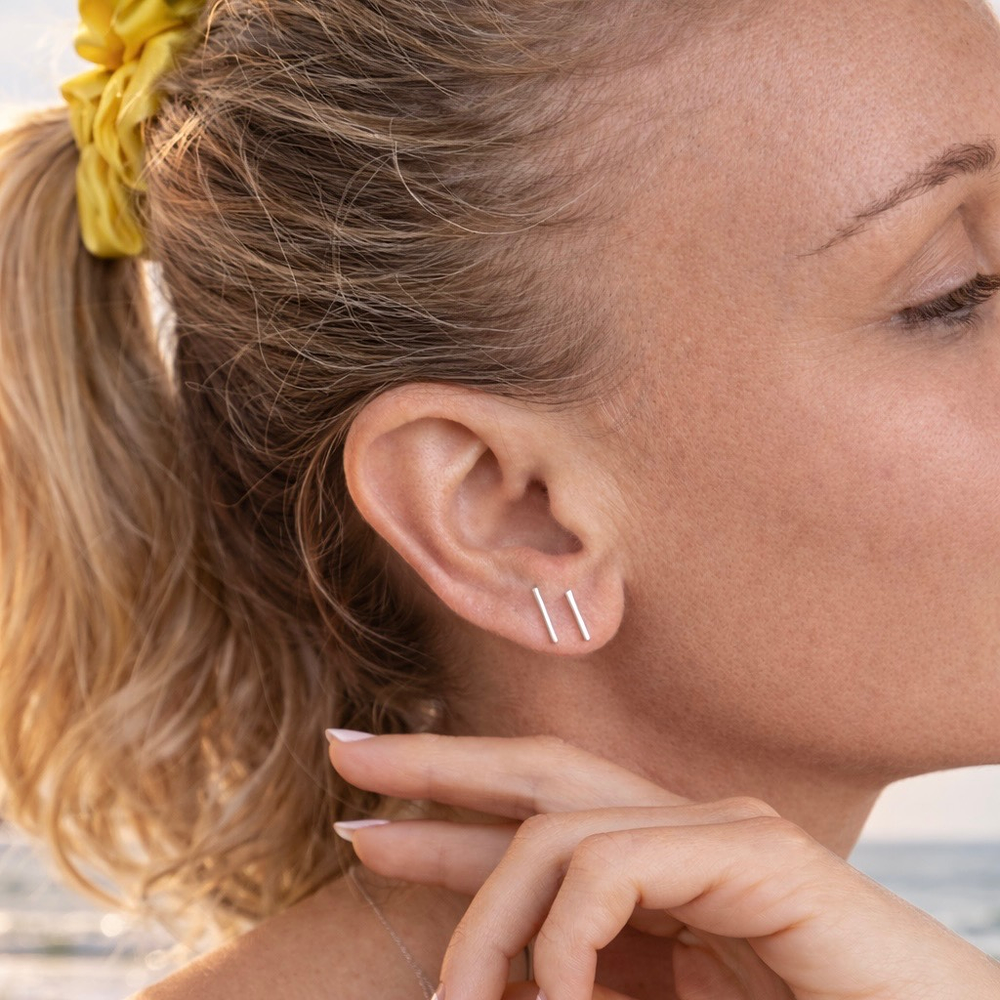 Minimalistic T Earrigs