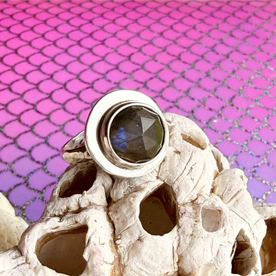 Saturn Love Ring