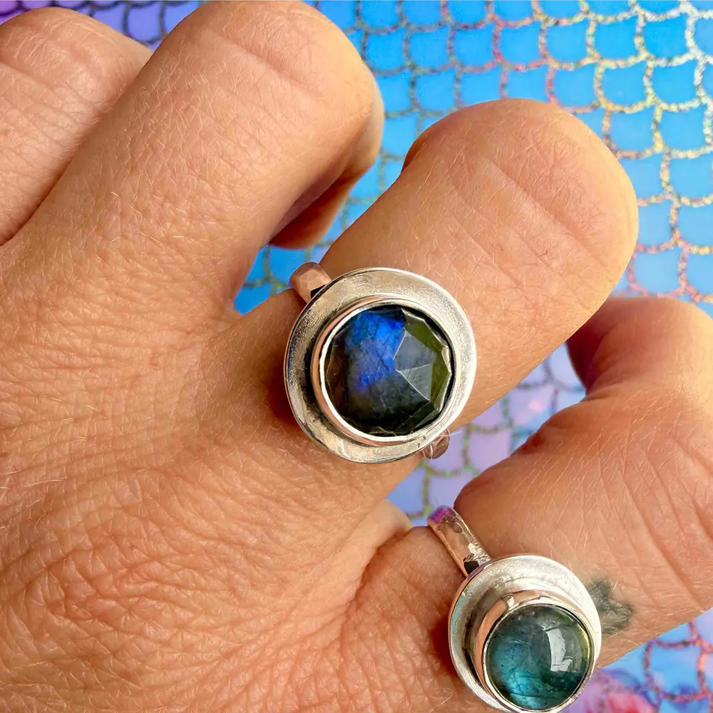 Saturn Love Ring