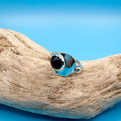Onix Moon Ring
