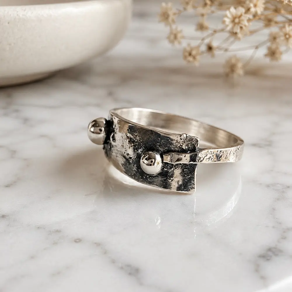 Mini Dusty Contact Ring