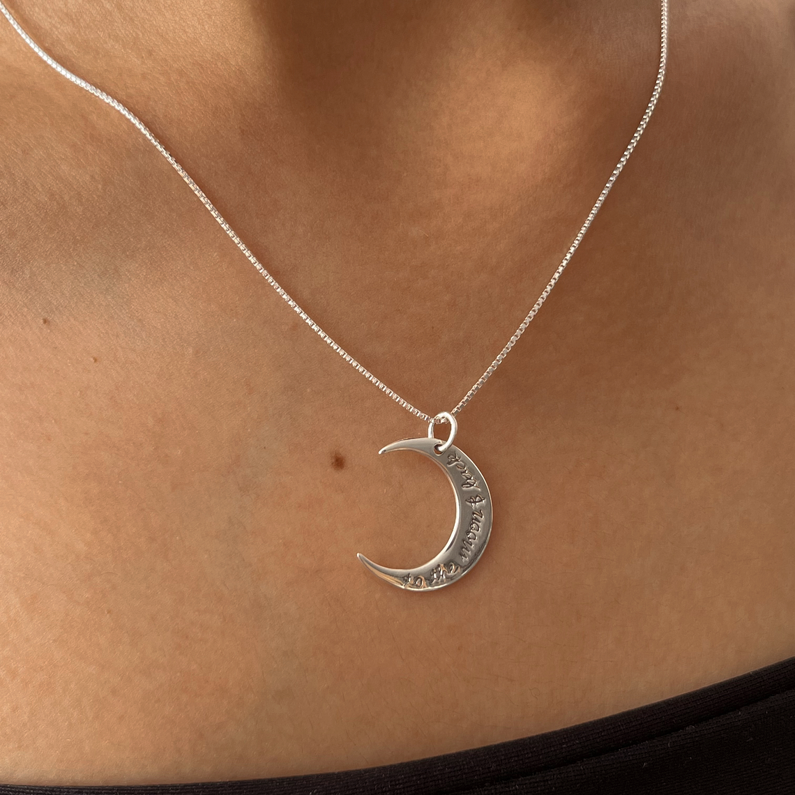 Collar to the Moon 1