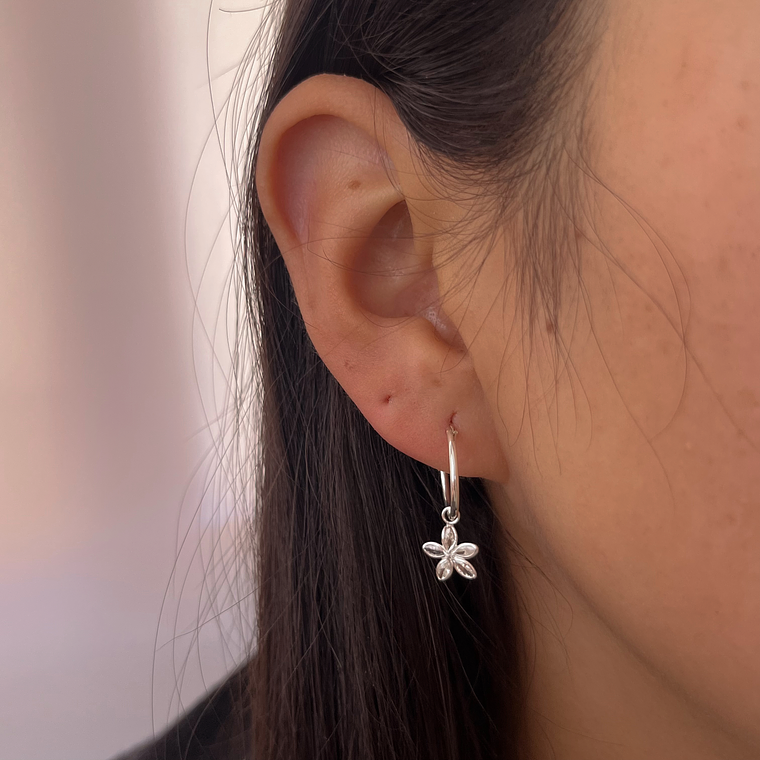 Argolla White Flower 1