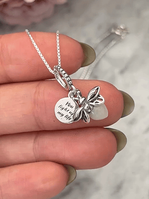 Collar Charm Evangeline