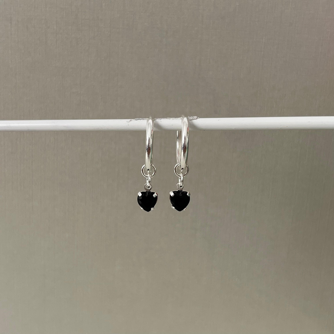 Argolla Corazón Negro 15mm 1