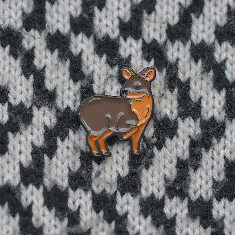 Pin Pudú (hembra) 2