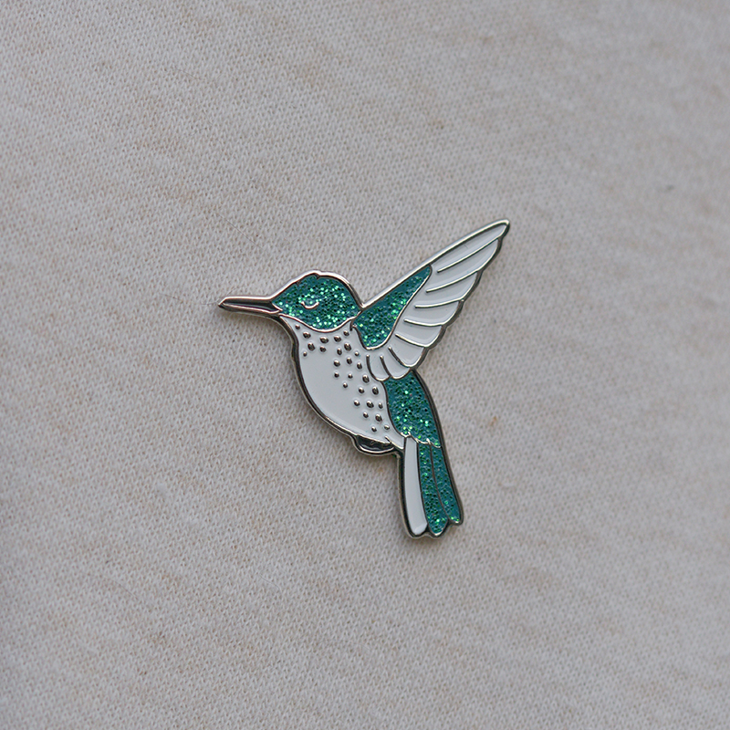 Pin Picaflor de Juan Fernádez (hembra) 2