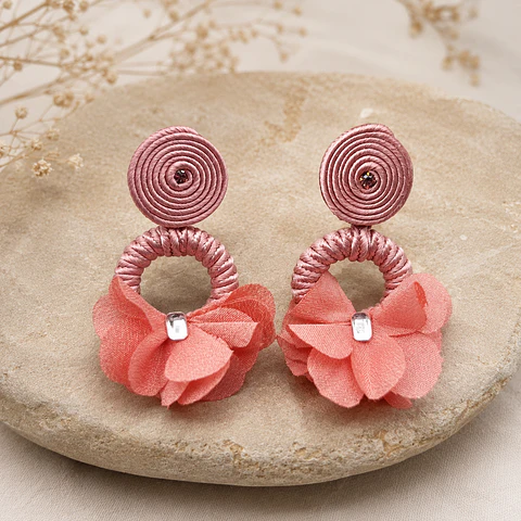 Aretes Koral