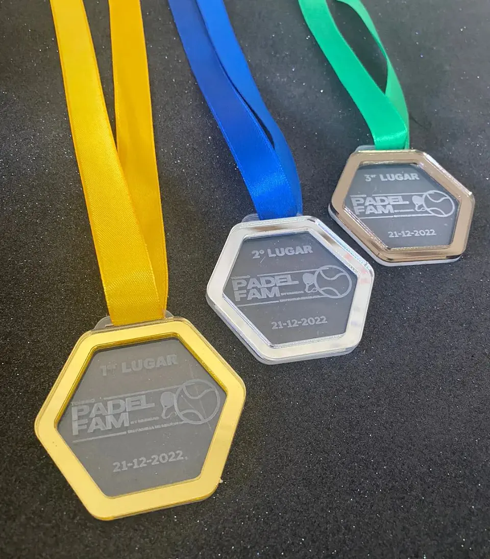 Medalla Hexagonal 2