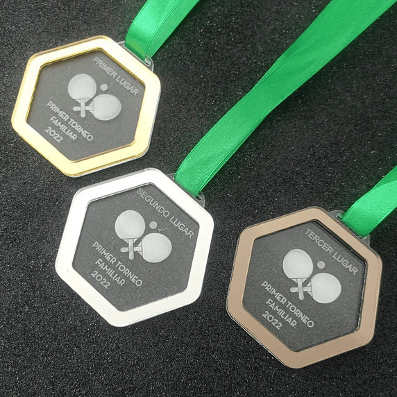 Medalla Hexagonal de Acrílico 4