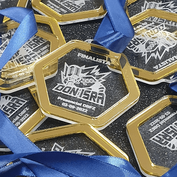 Medalla Hexagonal de Acrílico 3