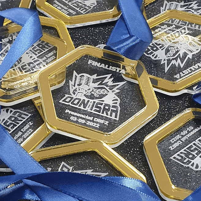 Medalla Hexagonal de Acrílico 2