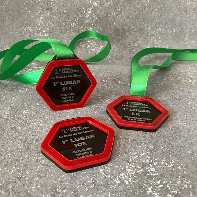 Medalla Hexagonal de Acrílico 4