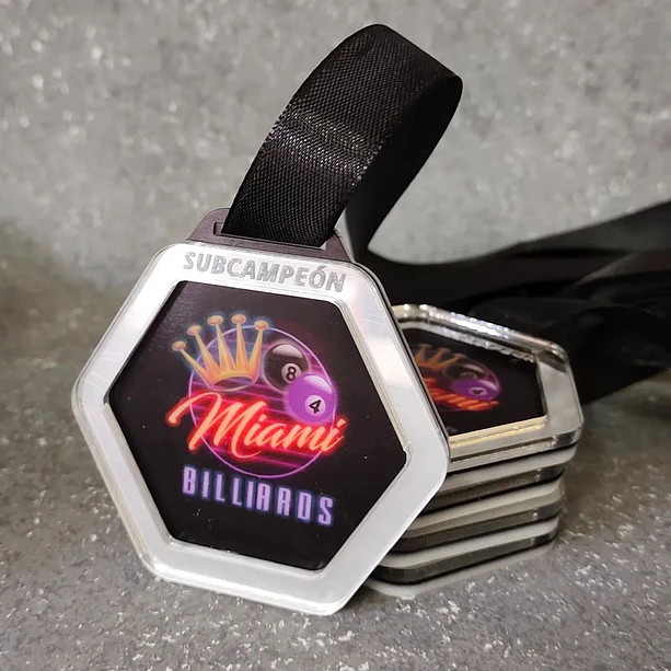 Medalla Hexagonal Full Color 3