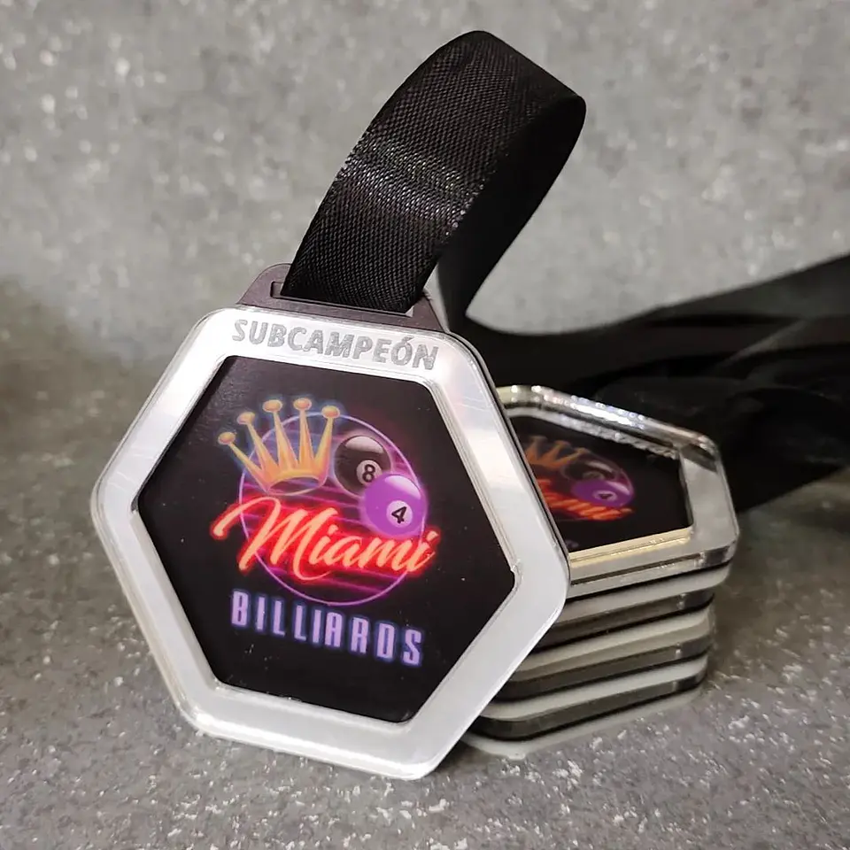 Medalla Hexagonal Full Color 3