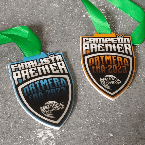Medalla Forma Escudo de Acrílico Sublimado 2
