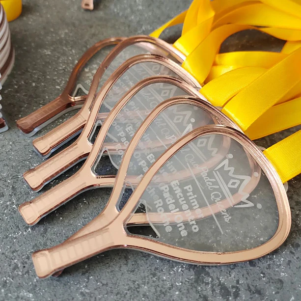 Medalla Forma Raqueta 4