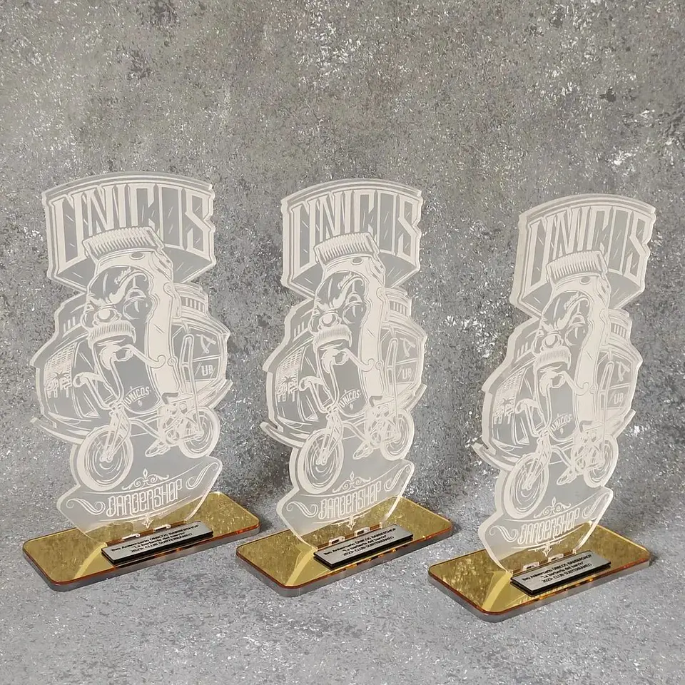 Trofeo Personalizado 3