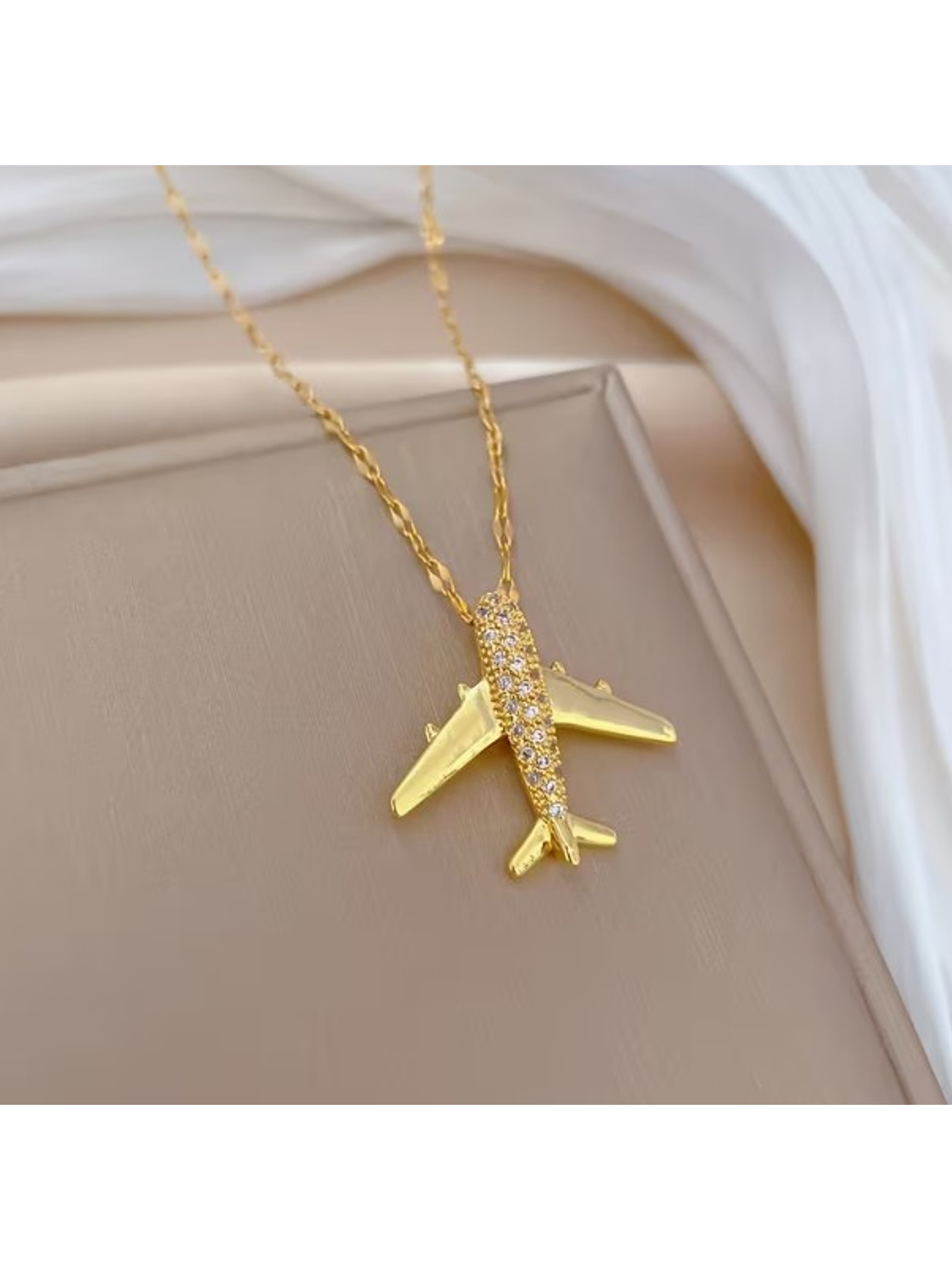 HERMOSO COLLAR COLLGANTE DE AVION 18K🌍 1